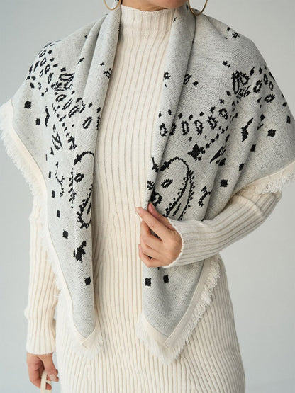 Foulard Carré Élégant Motif Tendance