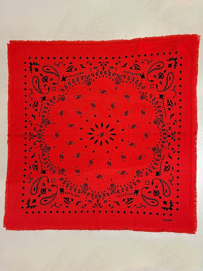 Foulard Carré Élégant Motif Tendance